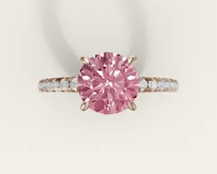 Pink sapphire ring in 18k rose gold pavé